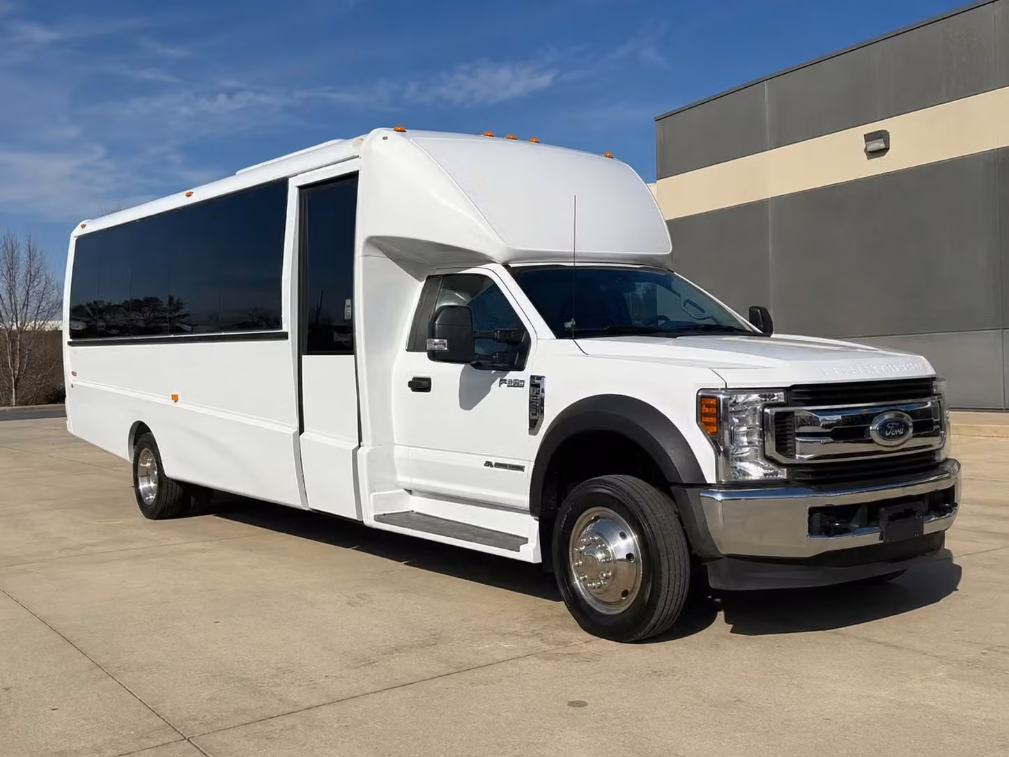 event transportation bus rentals in sterling heights